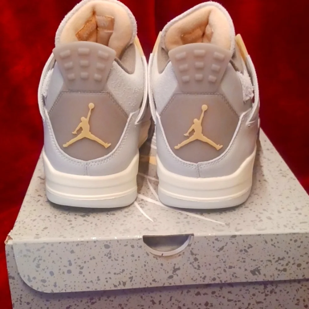AIR JORDAN 4 RETRO SE CRAFT